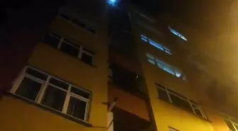 Kızını camdan attığı iddia edilen kadına 'cezai sorumluluğu tam' raporu verildi