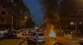 Tahran'da protestolar şiddetini artırıyor! Ülke yangın yerine döndü