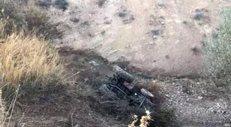 Traktörün altında kalan şahıs kaybetti