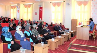 Bilecik'te 'Din ve Kişisel Gelişim' konulu konferans düzenlendi
