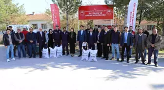 Eskişehir'de çiftçilere Macar fiği tohumu dağıtıldı