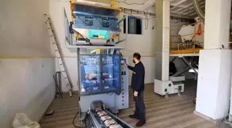 Konya Büyükşehir'den üreticiye bakliyat paketleme makinesi desteği