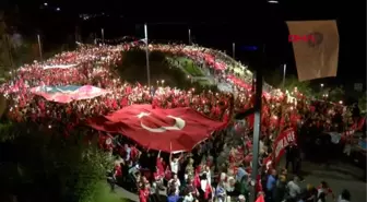 ANTALYA'DA BİNLERCE KİŞİ FENER ALAYINDA BULUŞTU