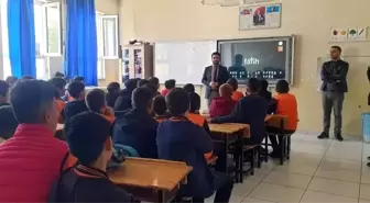 Özalp'ta 'değerler ve ahlak eğitimi' konferansları düzenlendi
