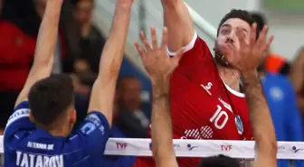 Voleybol: AXA Sigorta Efeler Ligi