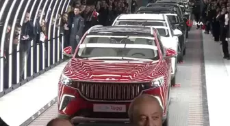 Yerli otomobil banttan indi... Cumhurbaşkanı Erdoğan Togg'un direksiyonuna geçti