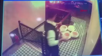 SULTANGAZİ'DE LOKANTADA ÇIKAN KAVGADA 16 YAŞINDAKİ GARSON SİLAHLA BAŞINDAN YARALANDI