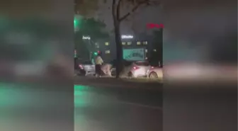 İSTANBUL-SARIYER'DE YOL TARTIŞMASINDA TEKME TOKAT KAVGA ETTİLER