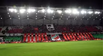 Karşıyaka tribünde farklı
