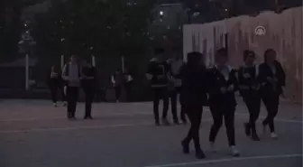 Uludere'de öğretmenlerden gönüllü akşam eğitimi