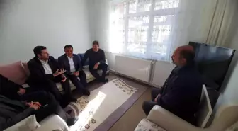 Ertuğrul Sağlam SMA hastası Yunus Emre'yi evinde ziyaret etti