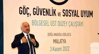 Bakan Yardımcısı Ersoy: 'Biz, birilerinin yaptığı gibi Ege Denizi'nde botlarını şişleyip, çocukları soğuk sularda ölüme mahkum edemezdik'