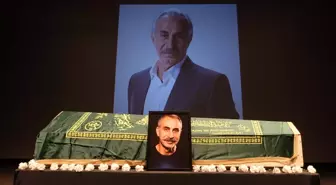 Oyuncu Rıza Akın için Atlas Sineması'nda tören düzenlendi
