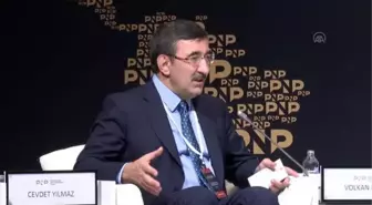 Cevdet Yılmaz: 'Elbette tehditler, riskler var ama bir taraftan da fırsatlar var'