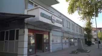 Osmancık Belediyesi, eski hizmet binasının yıkımından 955 bin lira kazanacak