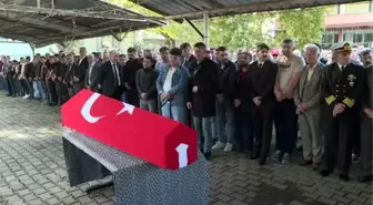 Amasra'daki patlamadan 21 gün sonra hayatını kaybeden madenci Taner Şen son yolculuğuna uğurlandı