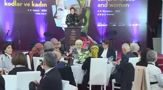 Cumhurbaşkanı Erdoğan'ın eşi Emine Erdoğan, Kadın ve Adalet Zirvesi'nin gala yemeğinde konuştu