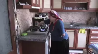 Engelli çift, birbirlerinin 'eli' ve 'gözü' oldu