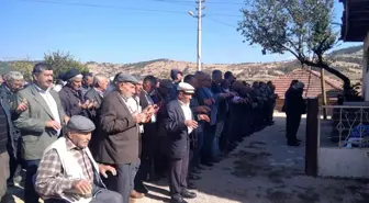 Gediz'de köylüler yağmur duasına çıktı
