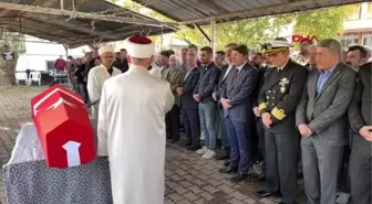 İSTANBUL'DA HASTANEDE HAYATINI KAYBEDEN MADENCİ SON YOLCULUĞUNA UĞURLANDI