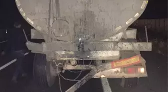 Konya'da hafif ticari araç, tankere çarptı: 1 ölü, 7 yaralı