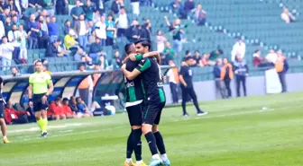 TFF 2. Lig: Kocaelispor: 4 Van Spor: 2