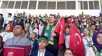 Hilvanlı çocuklar ilk defa tribünde maç izledi