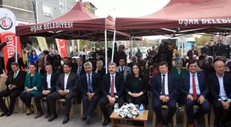 AK Parti Genel Başkan Yardımcısı Sarıeroğlu, Uşak'ta konuştu