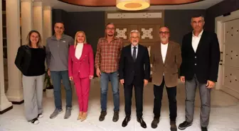 Veteran basketbolculardan Başkan Erdem'e teşekkür