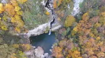 KASTAMONU - Horma Kanyonu ve Ilıca Şelalesi ziyaretçilerini sonbahar renkleriyle ağırlıyor