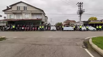 Samsun'da kırsaldaki bisiklet ve motosiklet sürücülerine reflektif yelek dağıtıldı