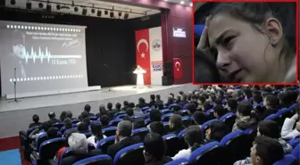 Atatürk'ün anlatıldığı 10 Kasım programında hüngür hüngür ağlayan kız öğrenci: Aklıma yaşadığı zorluklar geldi