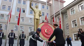 Büyük Önder Atatürk'ü anıyoruz