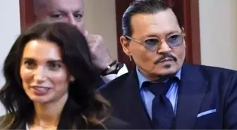 Johnny Depp... AVUKAT SEVGİLİSİNDEN AYRILDI MI?..