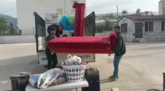 Osmaniye'de Ev Sahibi Tarafından Evden Çıkartılan Kadın ve Oğlu Parka Yerleşti
