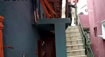 Sarıyer Belediye Başkanının fotoğrafçısı olduğu iddia edilen şahıs, komşusuna bıçakla böyle saldırdı