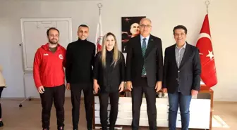 Turgay Genç: 'Kadın voleybol takımımız gururumuz'