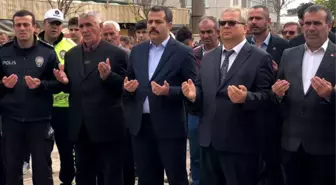 Türkiye'nin tahıl ambarında kaymakam ve belediye başkanı öncülüğünde yağmur duasına çıktılar