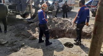2 metrelik elektrik çukuruna düşen Eren'i, AFAD ekibi kurtardı