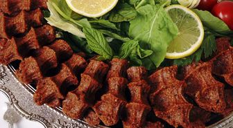 Milyonların vazgeçilmezi çiğ köftede salmonella tehlikesi!