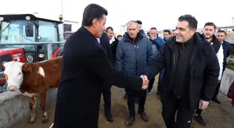 Başkan Demir'den hayvan pazarına ziyaret