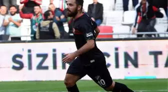 Karşıyaka'da Emre patlama yaptı