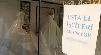 Mimar Kemalettin Caddesi 'Eleman arıyor'