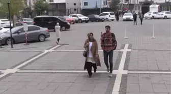 Aşçı anne şef olmasını istediği oğluyla aynı üniversitede eğitim görüyor