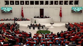 Aylin Cesur: Yeni Açılım Pencerelerinizi de Mültecilere Açtığınız Kapıları da Kapatın Artık