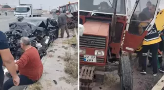 Belediye başkanının makam aracı traktörle çarpıştı! Olay yerinden gelen görüntüler korkunç