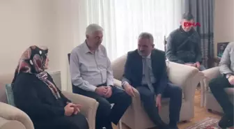 BAKAN ÖZER'DEN TERÖR SALDIRISINDA ÖLEN ARZU ÖĞRETMENİN AİLESİNE ZİYARET