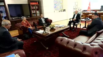 Kemal Kılıçdaroğlu, Kesk Eş Genel Başkanları Mehmet Bozgeyik ve Şükran Kablan Yeşil ile Görüştü