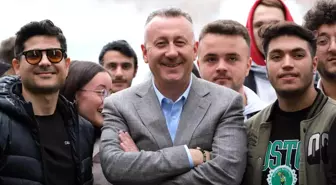 Şehrin kalbinde yürüdüler