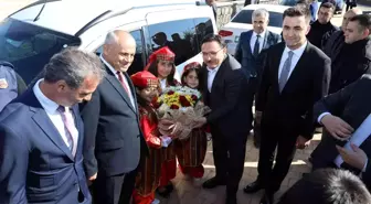 Yahyalı'da ilkokul, halı saha ve kadın kooperatifi törenle açıldı